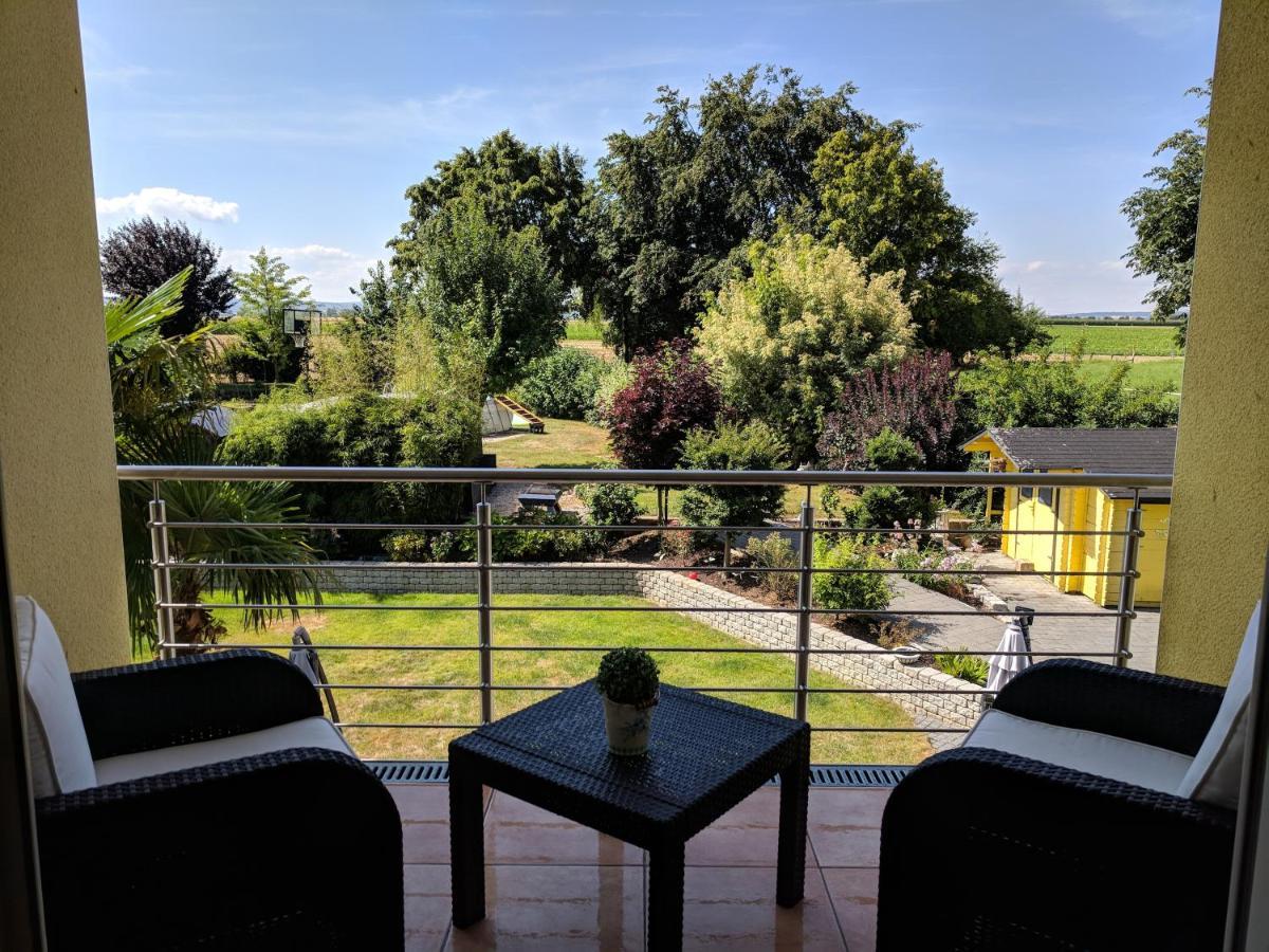 Grosse Schoenheit Mit Panoramablick Euskirchen Exterior foto